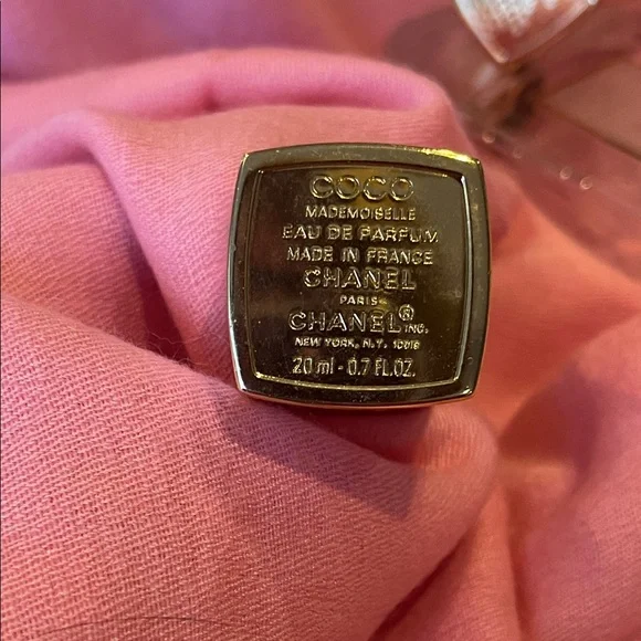 Coco Chanel Bottle and atomizer bottles. - Picture 3 of 6